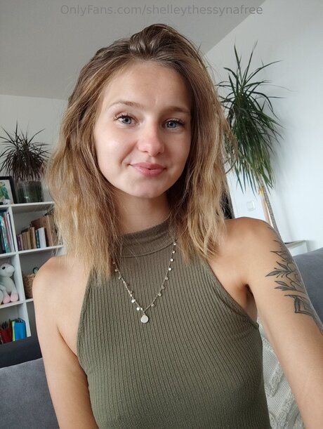 Shelleythessynafree model pornografische bild