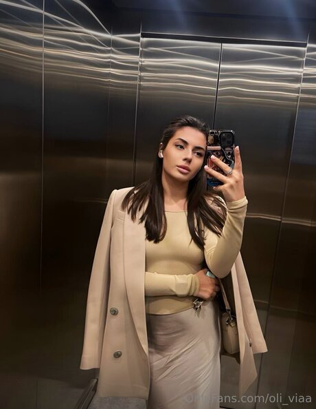 Oli Viaa sexy archiv