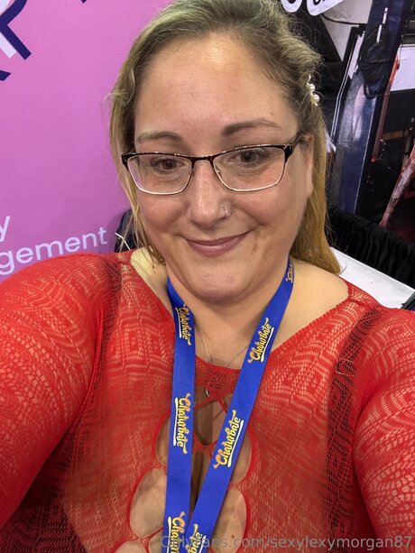 kurvige milf-onlyfans erotische nacktheit galerie