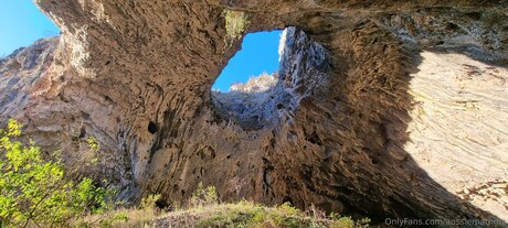 asiatische top-onlyfans hübsche schöne bild