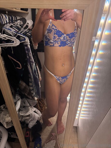 Devilishlila erwachsene erotische bild