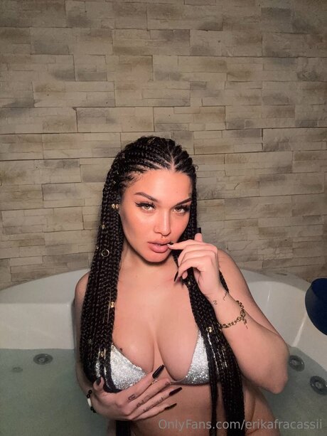 Erikafracassii exklusive nackten foto