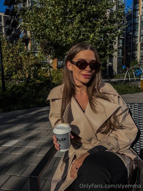 Slyemma heiße sex fotos