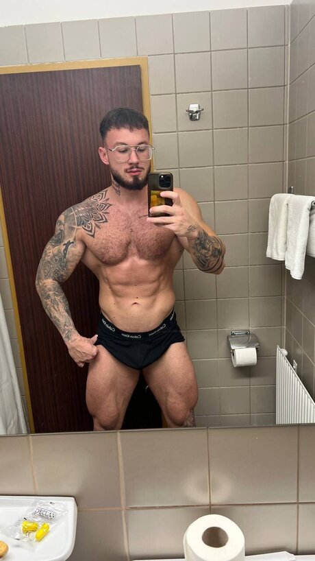 Gordon Sam erotische top galerie