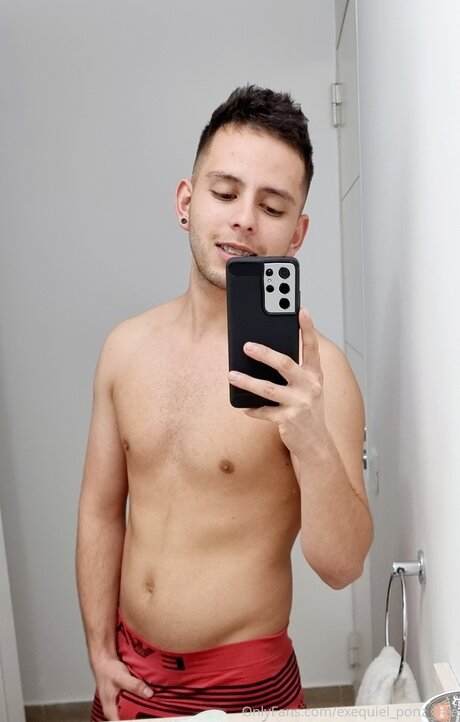 Exequiel Ponz Free nackt sex bilder