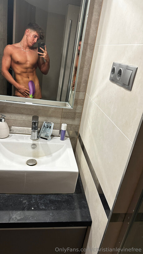 sportliche blonde onlyfans sexy exklusive galerien