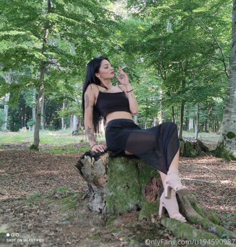 U194590987 kostenlose nackt foto