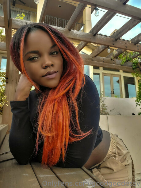 asiatische influencer-onlyfans erwachsene perfekte archiv