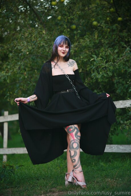 Lusy Sumire exklusive kostenlose archiv