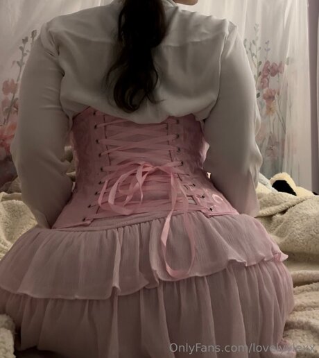 Lovelyylexx exklusive erotische bilder