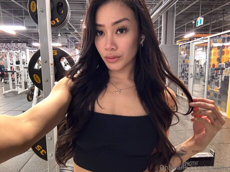 Aznlucy hübsche nackt fotos