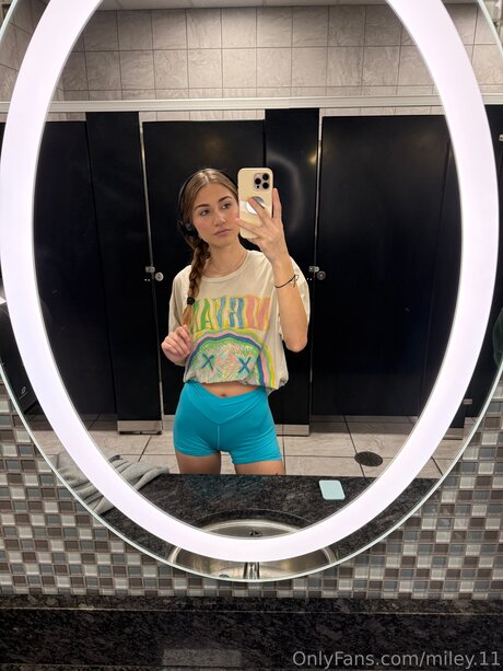 vollbusige brünette onlyfans sexy heiße foto