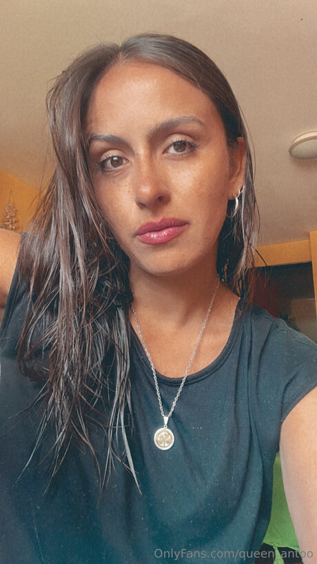 Queen Antoo perfekte xxx galerie