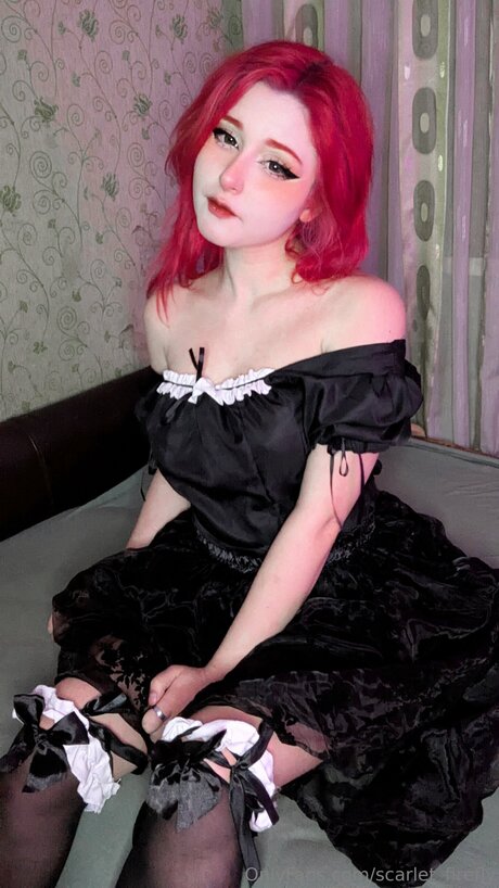 Scarlet Firefly nackt exklusive bild