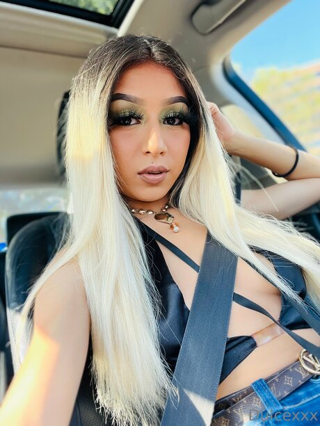 Latinabarbie96 heiße schöne foto