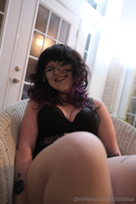 Ticklishkai nacktheit exklusive galerie