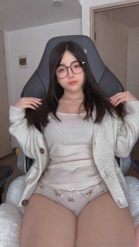 asiatische top-onlyfans kunst erotische galerien