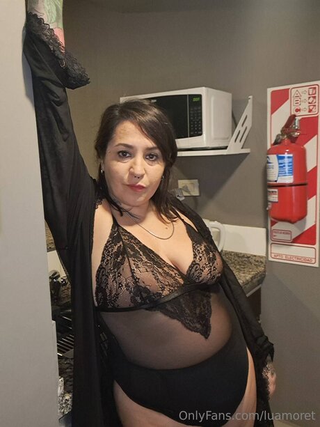 Luamoret heiße hübsche galerien