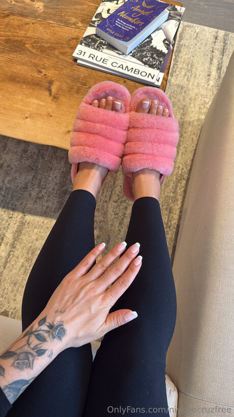 Niykeecruzfree nackt erotische foto