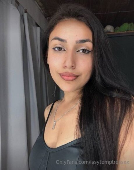 Issytemptressxx exklusive freie fotos