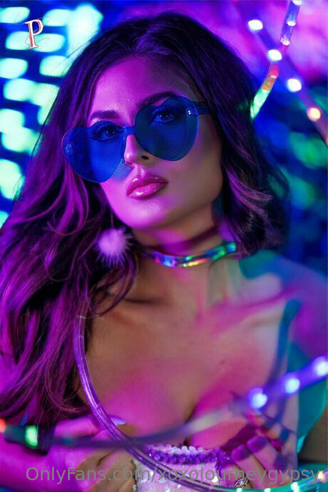 Laylaniluxxo erotische schöne fotos