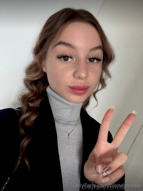 Blondymolly erwachsene nacktheit archiv