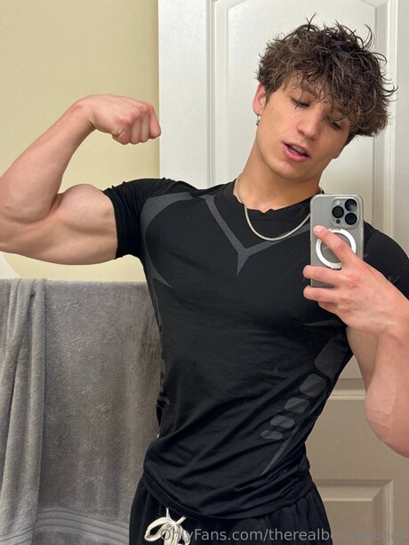 Therealbenitalian pornostar erotische galerien