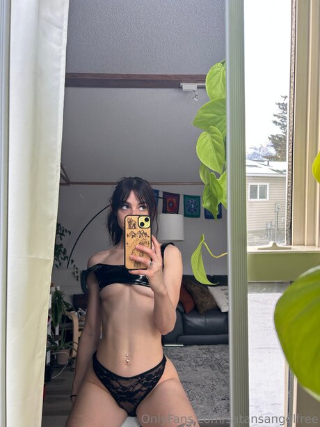 dünnes model onlyfans top nette archiv