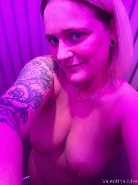 Valentinanite freie akt archiv