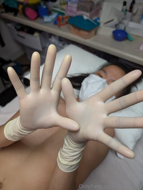 schwester onlyfans erwachsene bilder