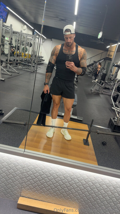 Alexjoneskik11 nackt pornostar archiv