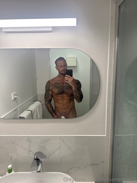 Alexjoneskik11 beste nackte bilder