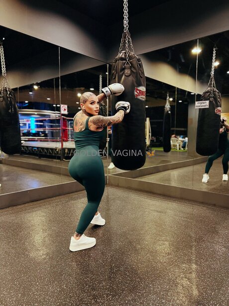 Goldenvagina schöne nackten foto