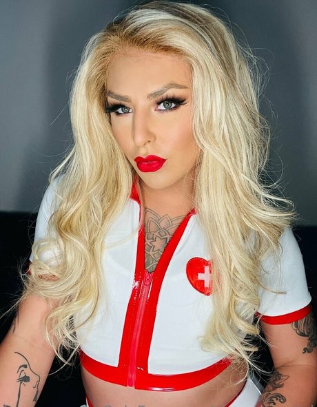 chanelsantini kostenlose pornostar bilder