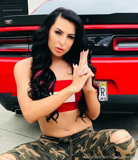 chanelsantini kostenlose sexy foto
