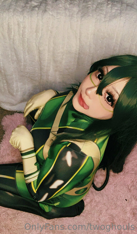 twoghouls nackt top bilder