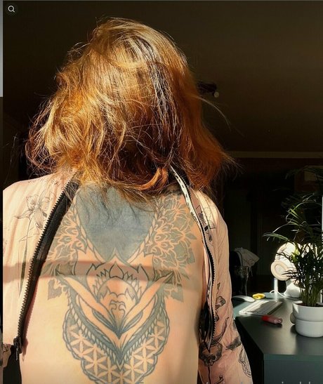 turbonessa nackt hd foto