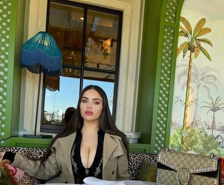 fitnessstudio dusche nur fans hd akt bilder