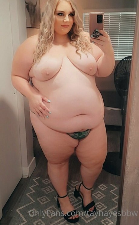 tayhayesbbw model nackten galerie
