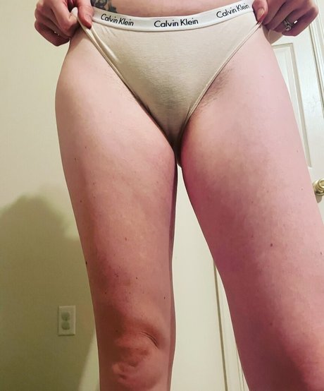 kurvige xxx onlyfans freie nackte bild