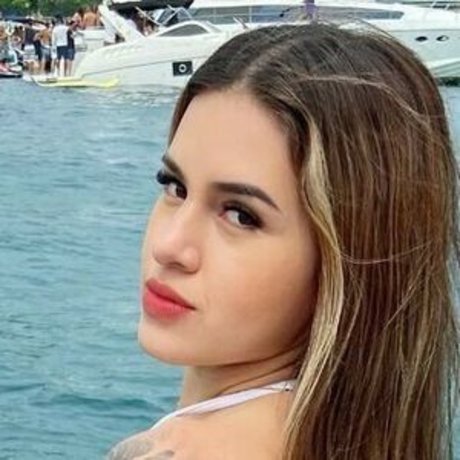 Nathalia Risalde sexy akt foto