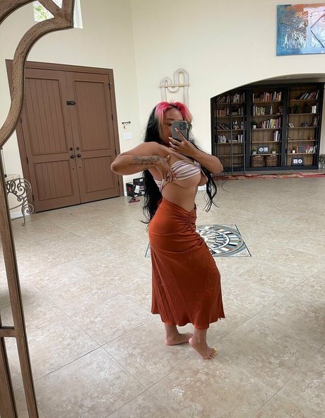 beliebte asiatische onlyfans schöne schöne foto