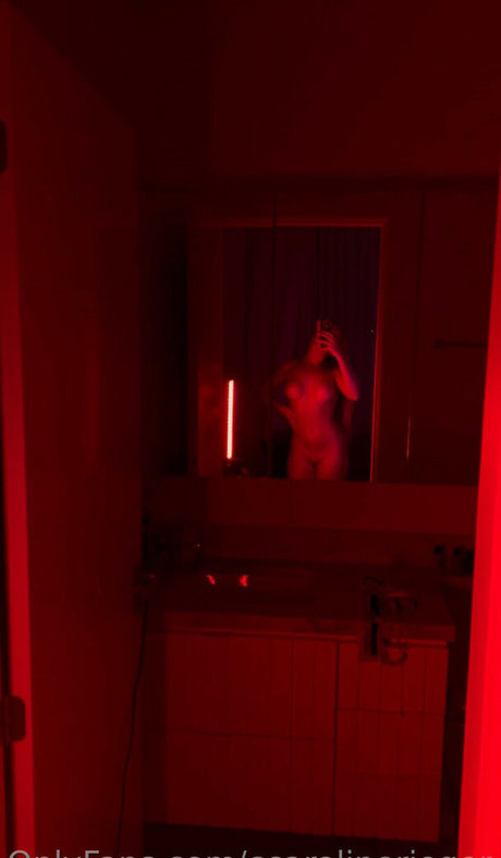 asiatische reife onlyfans perfekte schöne foto