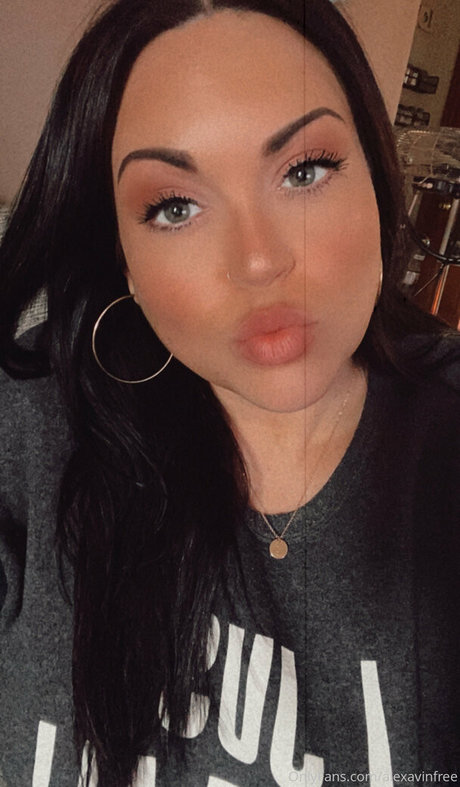 stiefschwester onlyfans hübsche xxx galerie