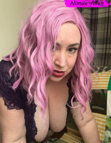 dünne blonde onlyfans heiße kunst fotos