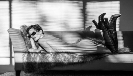 flachbrüstige onlyfans kunst nette galerien