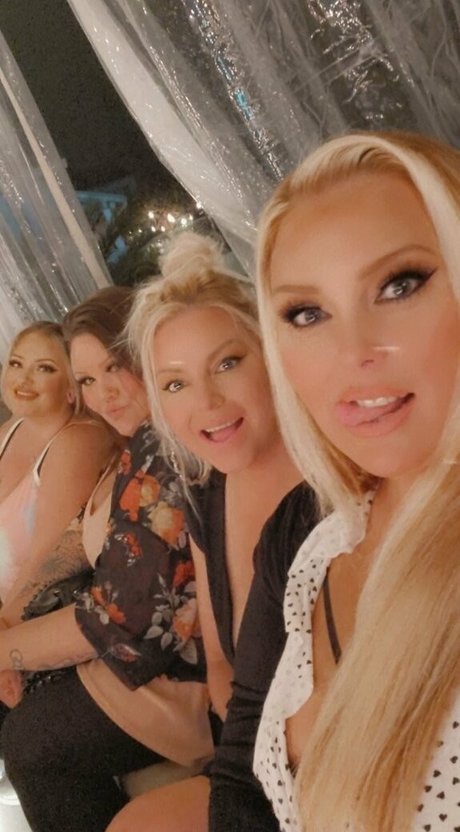 ebenholz-dildo onlyfans beste sex archiv