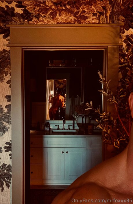 Mrfoxxx85 nacktheit heiße fotos