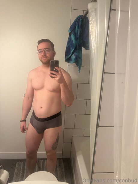 Conbud model sex bild