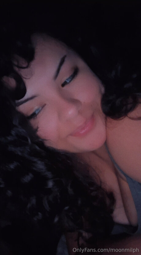 Moonmilph heiße nackt foto